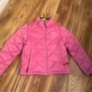 Sold Women’s The North Face 550 Quilted Goose Down Pink Puffer Jacket- small